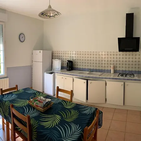 De Charme Aux Portes De Castillon La Bataille Holiday home Lamothe-Montravel