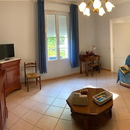 De Charme Aux Portes De Castillon La Bataille Holiday home